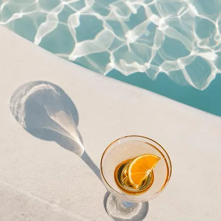 Elysian Retreat Hotel Oia